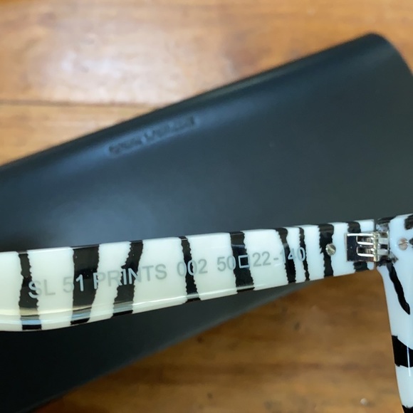 Saint Laurent sunglasses - Picture 3 of 5